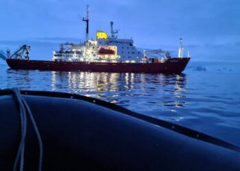 Вперше в історії українська «Ноосфера» забезпечує морські антарктичні дослідження США (ФОТО)