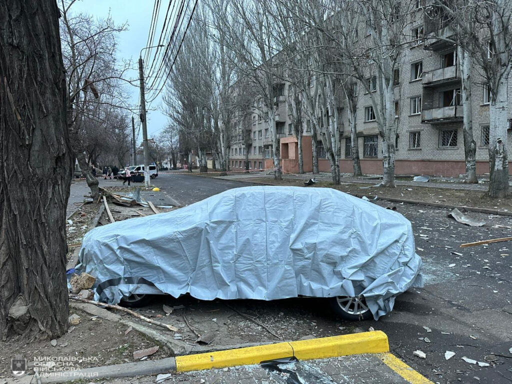 Ще про наслідки дронової атаки на Миколаїв (ФОТО, ВІДЕО) 12