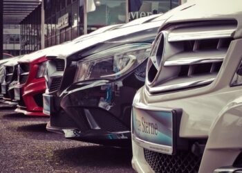 Від сьогодні авто, що ввозяться в Україну, мають відповідати еконормам Євро 6. Але є виключення