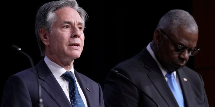 Блінкен і Остін зробили спільну заяву про Україну і адресували її Трампу