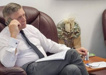 Опозиція Словаччини планує оголосити недовіру уряду Фіцо