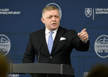 Таки манія? Фіцо заявив, що іноземні інструктори готують у Словаччині Майдан