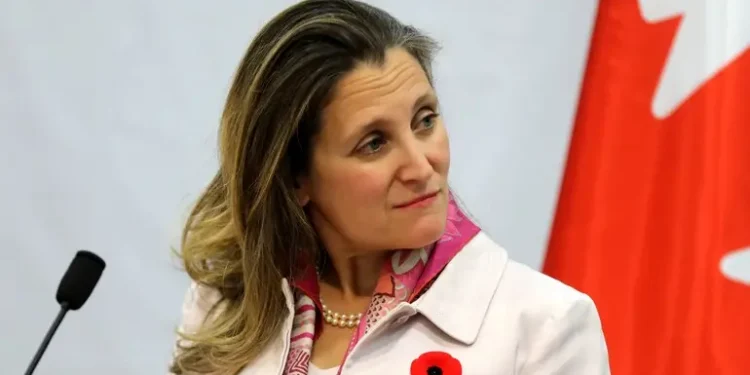 Фріланд пообіцяла Трампу удар у відповідь, якщо стане прем’єром