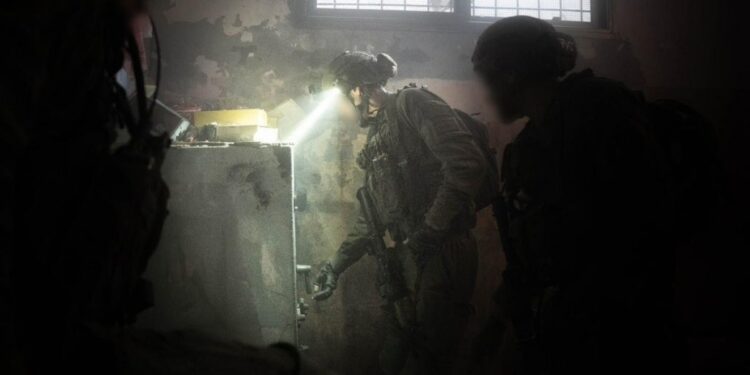 Чи передає Ізраїль трофейну зброю Україні, яку саме, скільки і чи передасть