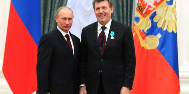 Екснардепу-регіоналу Сергію Ківалову  Пенсійний фонд виплачує 246 тис. грн. пенсії. Хто отримує більше?