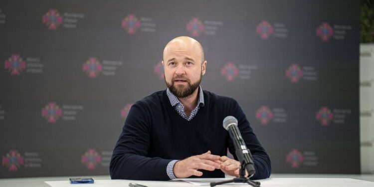 Кабмін звільнив заступника міністра оборони Кліменкова – його Умєров теж звинуватив у провалі закупівлі зброї