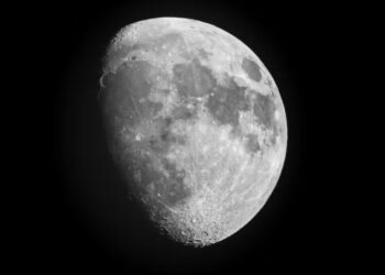 Місяць потрапив до списку об’єктів, що перебувають під загрозою зникнення, Всесвітнього фонду пам’яток