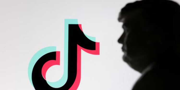 Американський TikTok може купити Microsoft, але Трамп хоче, щоб за нього ще поборолися