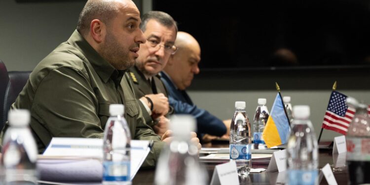 На Рамштайні затвердили 8 дорожніх карт для України