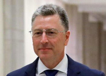 Волкер не вважає, що Києву варто непокоїтися через можливий контакт Трампа з Путіним