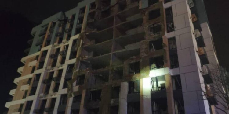 На Одещині ворожа ракета влучила в недобудову – вбила і поранила пішоходів