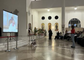 Папа Римський спілкувався з українською молоддю – радив пам’ятати героїв і прощати ворогів