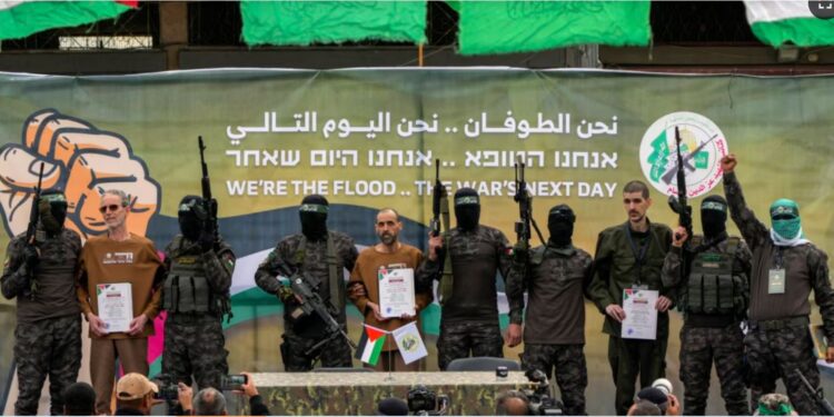 ХАМАС віддав Ізраїлю 3 заручників – їхній вигляд шокував