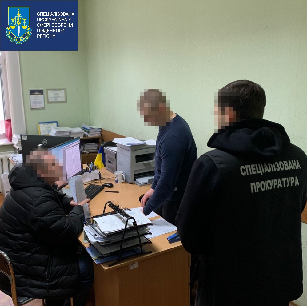 У Миколаєві викрито начальника КЕУ на корупції. Де і з чим взяли його колег (ФОТО) 2