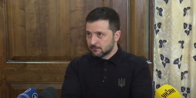 Зеленський в Мюнхені розповів про дрон на ЧАЕС і підтвердив візит в Саудівську Аравію (ВІДЕО)