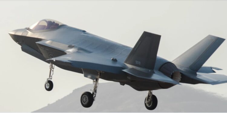 ЦАХАЛ атакував військові об’єкти Хезболли на території Лівану