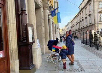 У Польщі власниця салону краси заявила, що не буде обслуговувати українців, – нею зацікавилась прокуратура