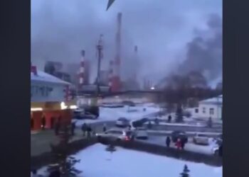 Сизранський НПЗ зупинився після нічної дронової атаки (ВІДЕО)