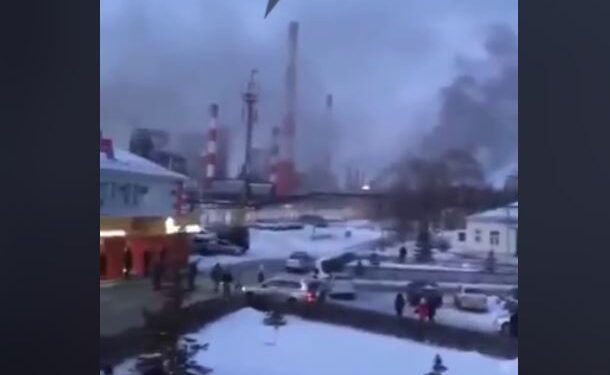 Сизранський НПЗ зупинився після нічної дронової атаки (ВІДЕО)