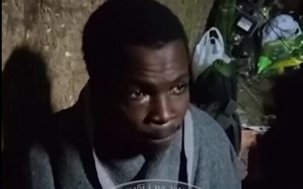 Українські захисники взяли в полон окупанта родом із Західної Африки (ВІДЕО)