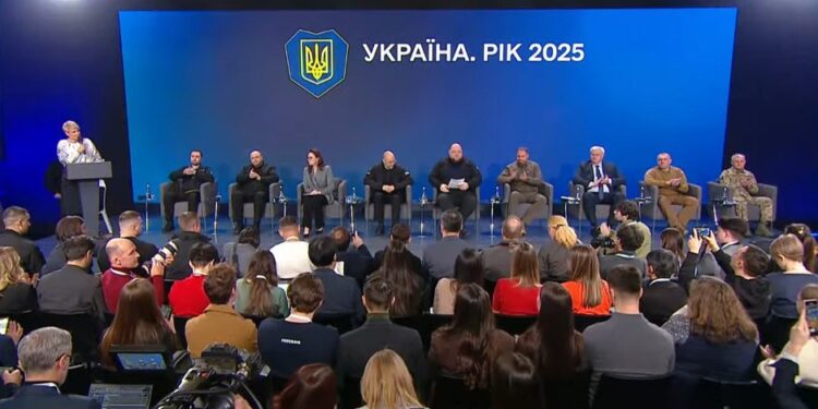 У Києві проходить форум «Україна. Рік 2025» (ТРАНСЛЯЦІЯ)