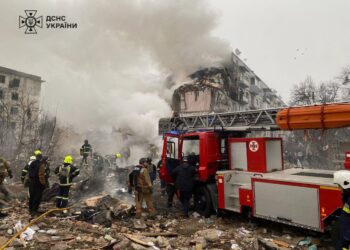 Внаслідок ракетної атаки в Полтаві на зараз 2 загиблих (ФОТО)