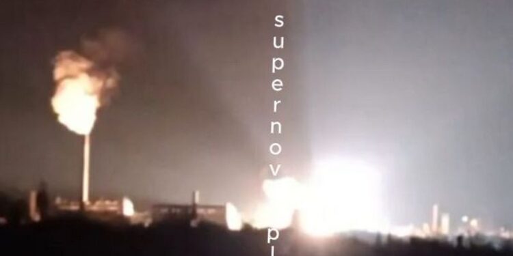 Вночі дрони вдруге атакували Волгоградський НПЗ (ВІДЕО)