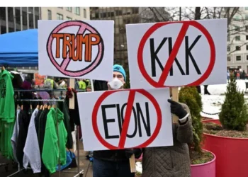 Протести проти політики Трампа і Маска пройшли по всій території США