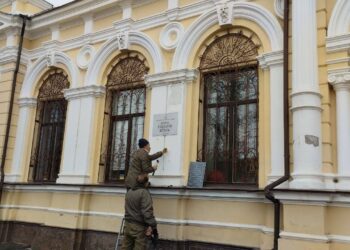 «Охороняється державою» – на чотирьох пам’ятках архітектури Миколаєва з’явились охоронні дошки (ФОТО)