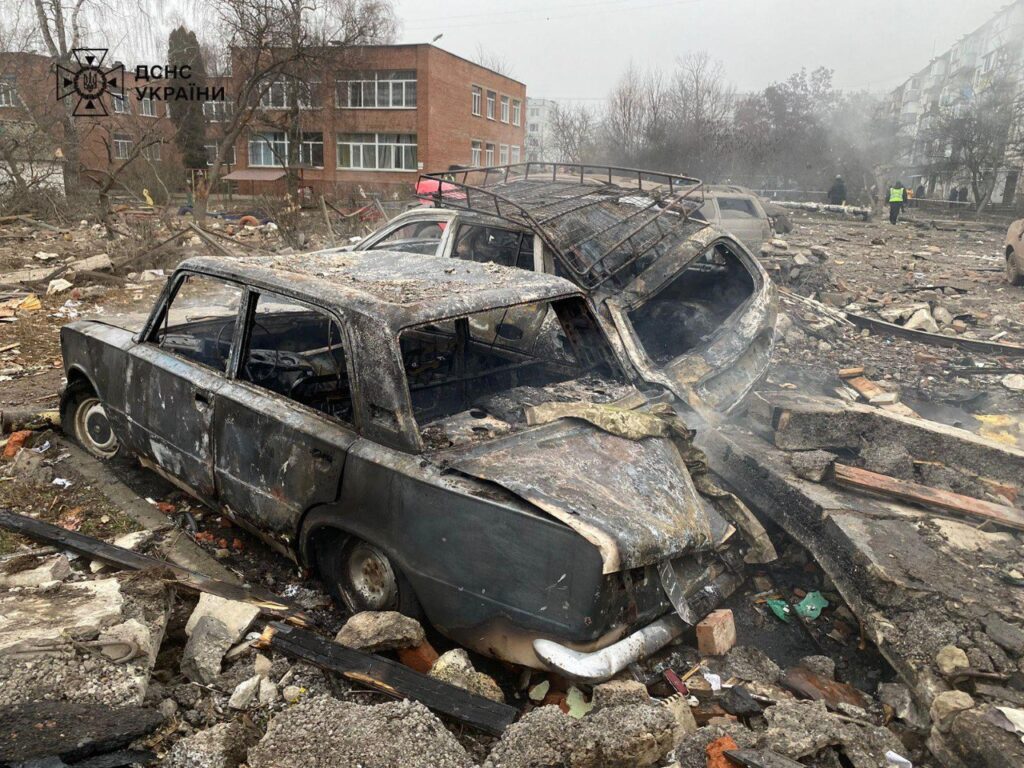 Внаслідок ракетної атаки в Полтаві на зараз 2 загиблих (ФОТО) 6