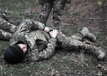 Знання, що рятують життя: миколаївські тероборонівці вчаться такмеду (ФОТО)