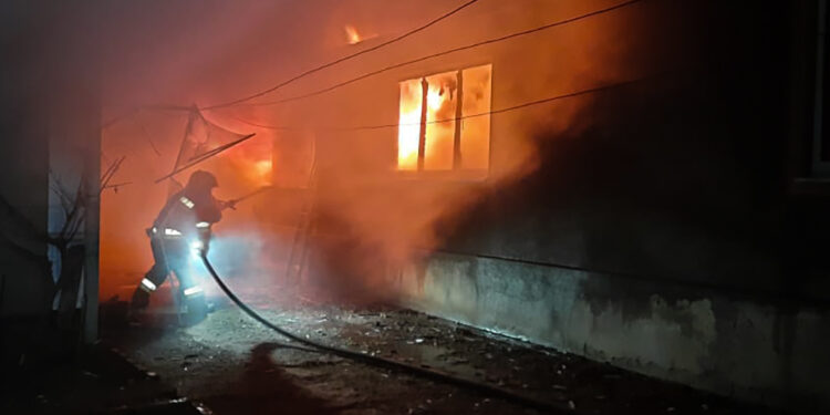 На Миколаївщині минулої доби на пожежах постраждало двоє людей (ФОТО)