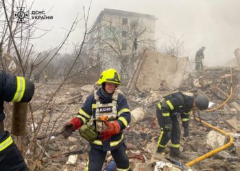 Внаслідок ракетної атаки в Полтаві на зараз 2 загиблих (ФОТО)