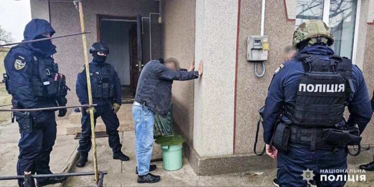 Поліція затримала нападників на АЗС у Коблеве на Миколаївщині (ФОТО, ВІДЕО)