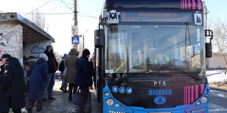 У Миколаєві від сьогодні запрацював новий маршрут до Матвіївки (ФОТО)