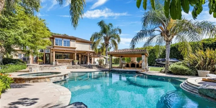 Ломаченко продає свій будинок у США (ФОТО)