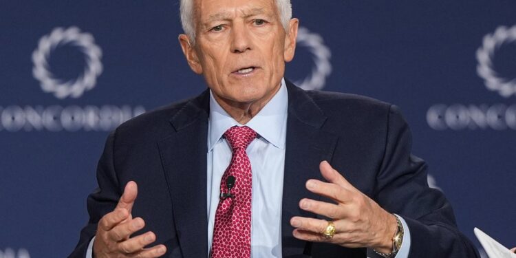 Україна має просити більше, ніж може отримати, – генерал армії США Кларк про переговори і мир