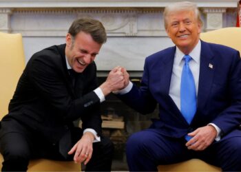 Європа без США. Франція готує ядерну парасольку, Британія доєднається, Німеччина шукає гроші