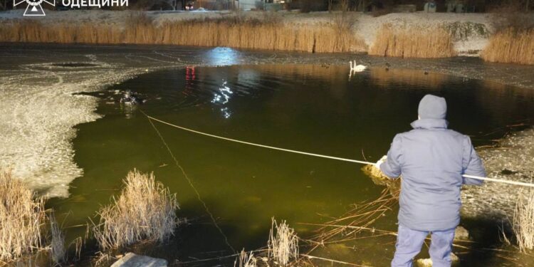 На Одещині троє дітей загинули, провалившись під кригу