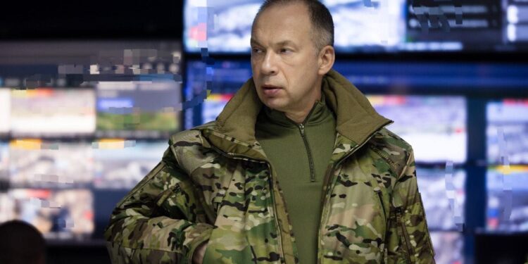 На Донеччині проведено перегрупування військ, що сповільнило просування ворога, – Сирський (ФОТО)