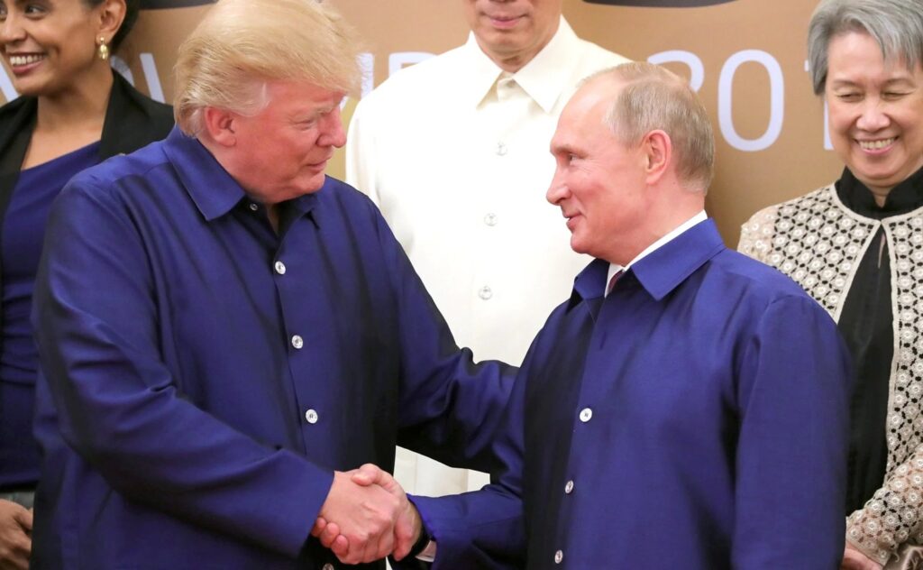 Politico опублікувало 29 випадків, коли Трамп робив те, що хотів путін 1