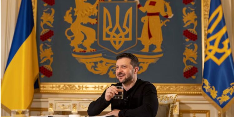 Зеленський розповів Reuters про секретну карту родовищ і рекрутинг 18-літніх з наступного тижня (ФОТО)