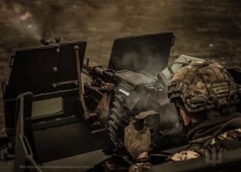 Оперативно з фронту. Ворог скинув на позиції наших на Курщині 26 КАБів