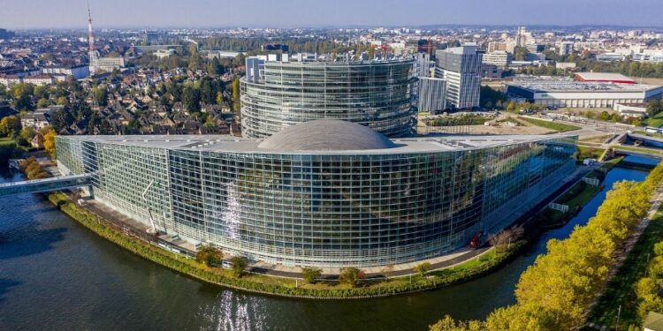 Європарламент прийняв резолюцію на підтримку України