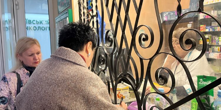 Держпродспоживслужба пішла по аптеках перевіряти ціни на ліки – скільки вже відвідали у Миколаєві