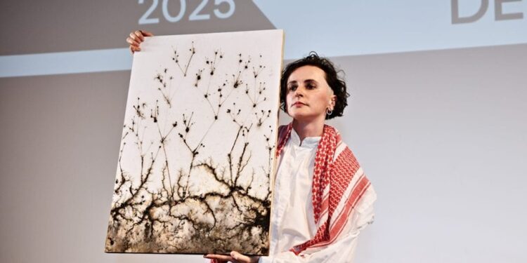 Новостворену чеську літературну премію отримала поетеса-українка