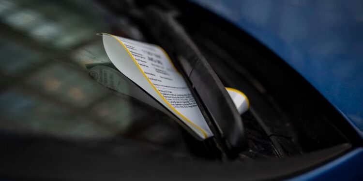 Автівка української делегації отримала штраф за паркування під час візиту Зеленського до Фінляндії – що вирішила влада Гельсінкі