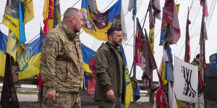 Зеленський прибув з візитом на Донеччину (ВІДЕО, ФОТО, оновлено)