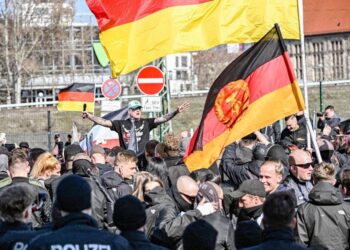 У Берліні пройшли акції неонацистів та їх противників. Є затримані (ФОТО)