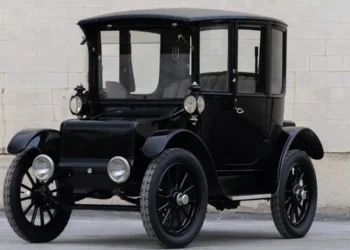 У США електрокар 1917 року продали за ціною чотирьох Tesla (ФОТО)
